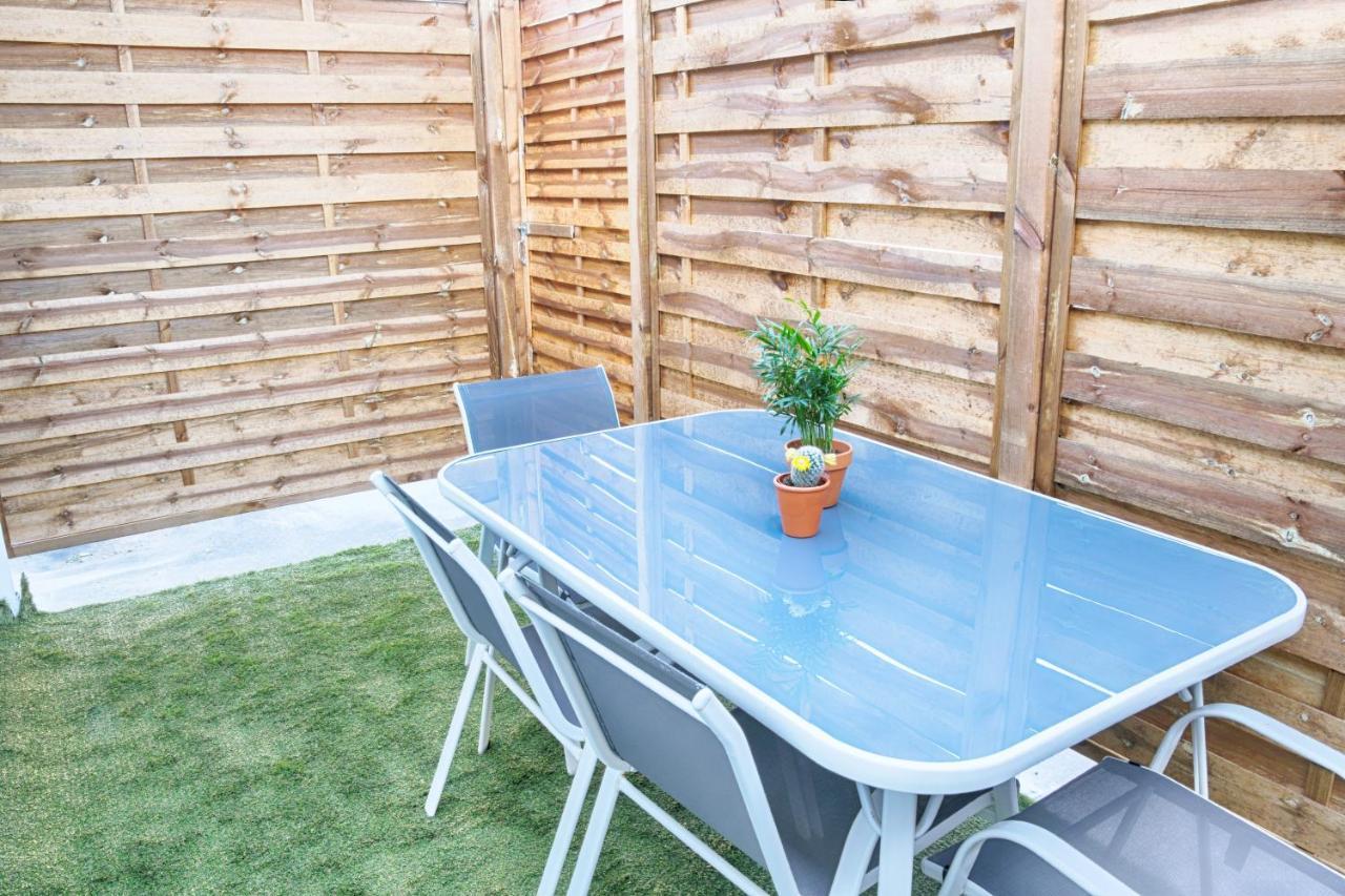 Appart T2 Avec Terrasse, Parking Et Wifi Angouleme Exterior photo
